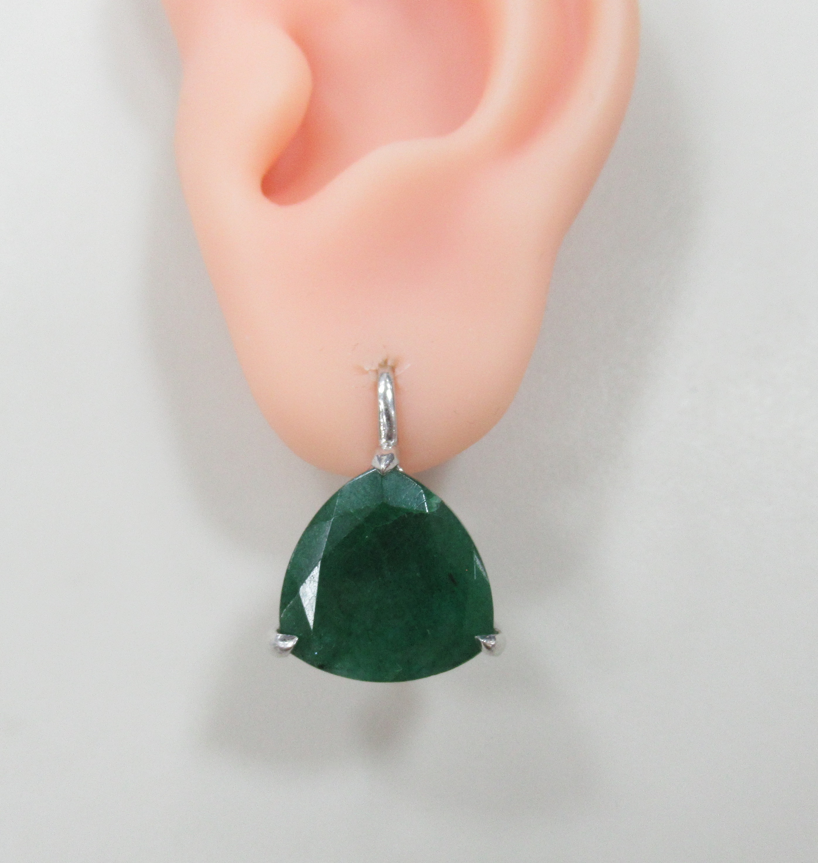 Серебряные серьги с бериллами